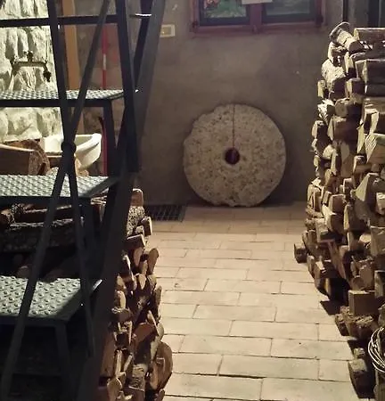La Torretta - Cerreto Grue Bed & Breakfast