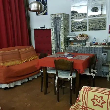 La Torretta - Cerreto Grue Bed & Breakfast